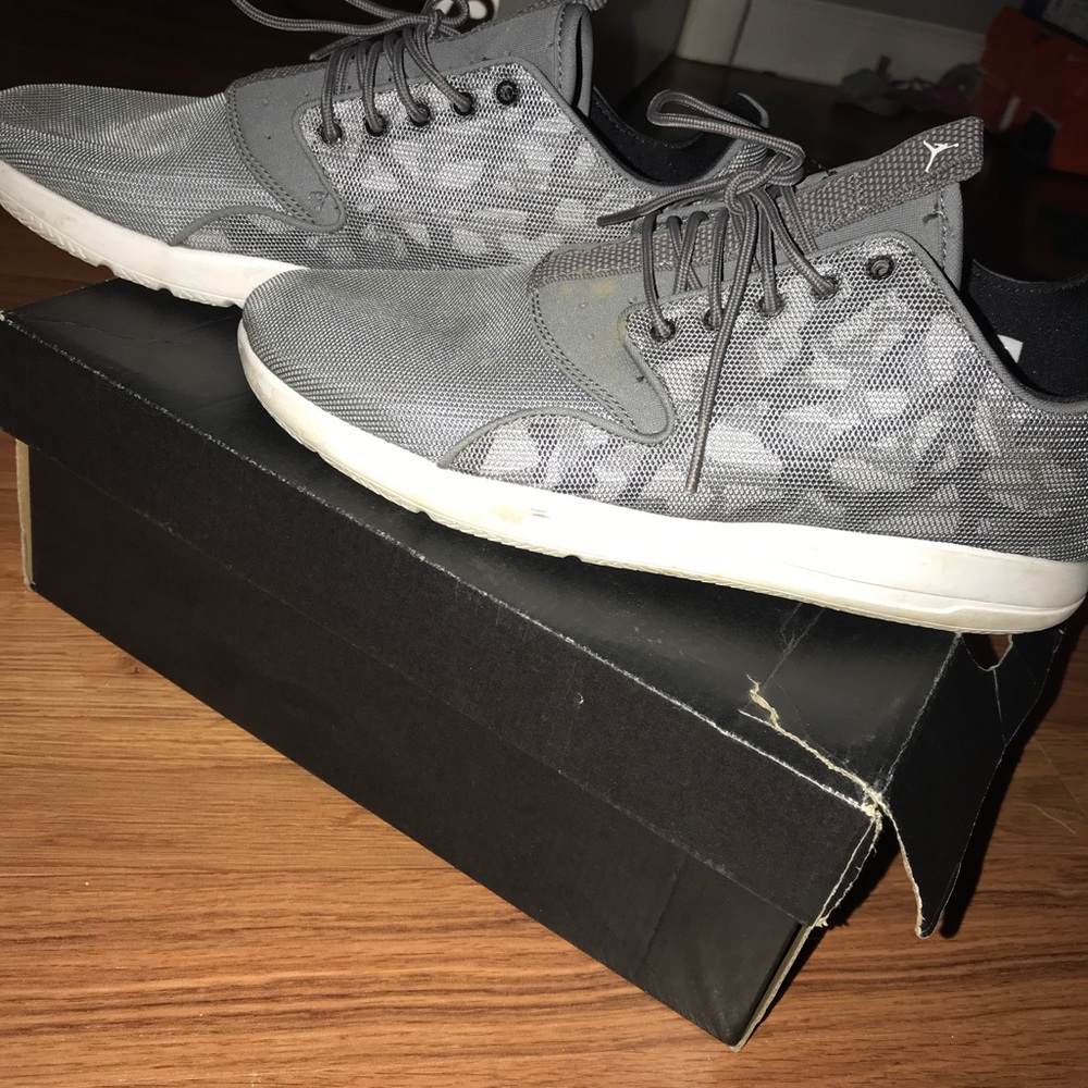 Jordan eclipse - Picture 2 of 4